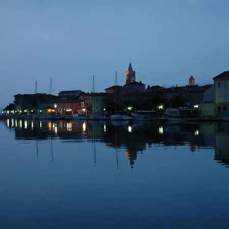 Novotny Crveni Apartament *